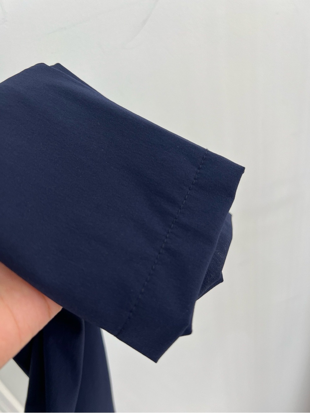 ALO Yoga Navy High-Rise Wide-Leg Pants - Picture 6 of 6
